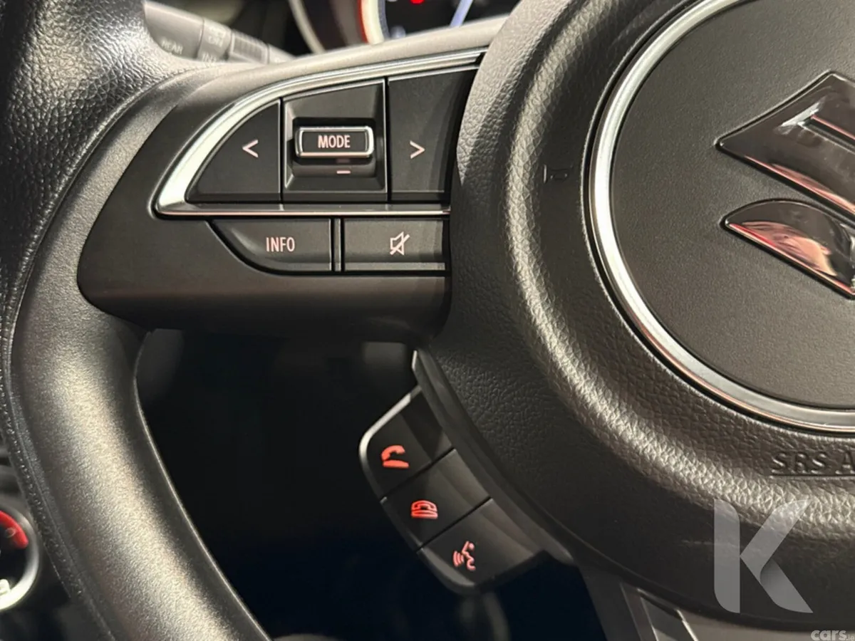 Suzuki Swift Hatchback, Petrol Hybrid, 2022, Silver
