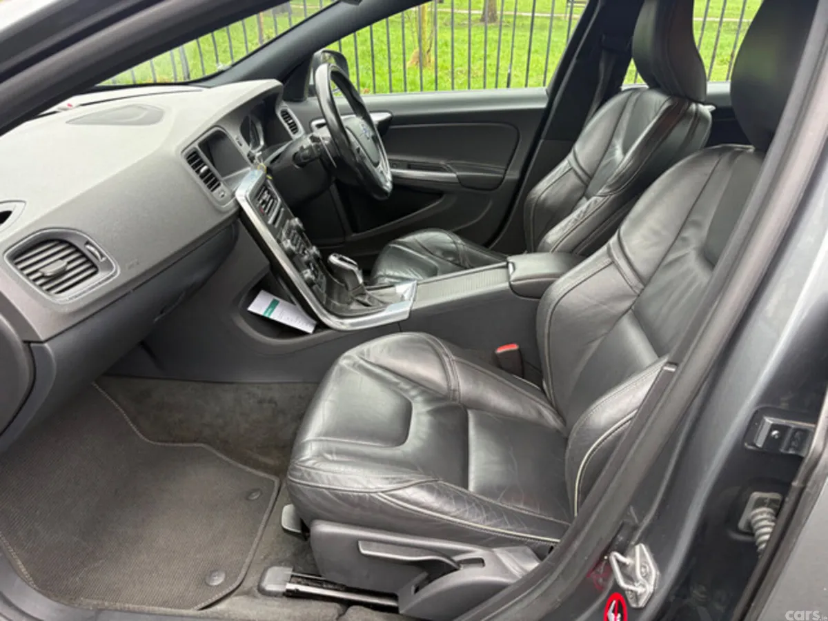 Volvo S60 Saloon, Diesel, 2015, Grey