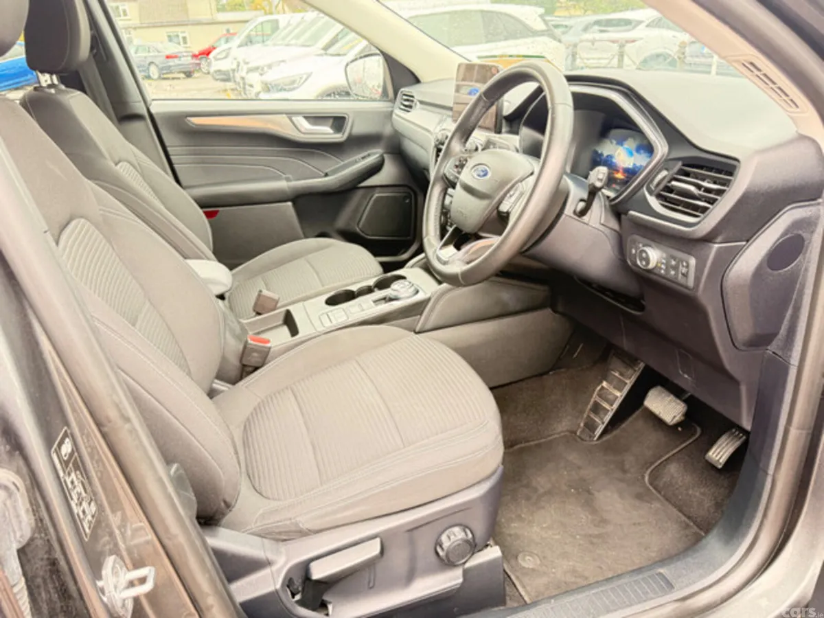 Ford Kuga MPV, Petrol Plug-in Hybrid, 2023, Grey