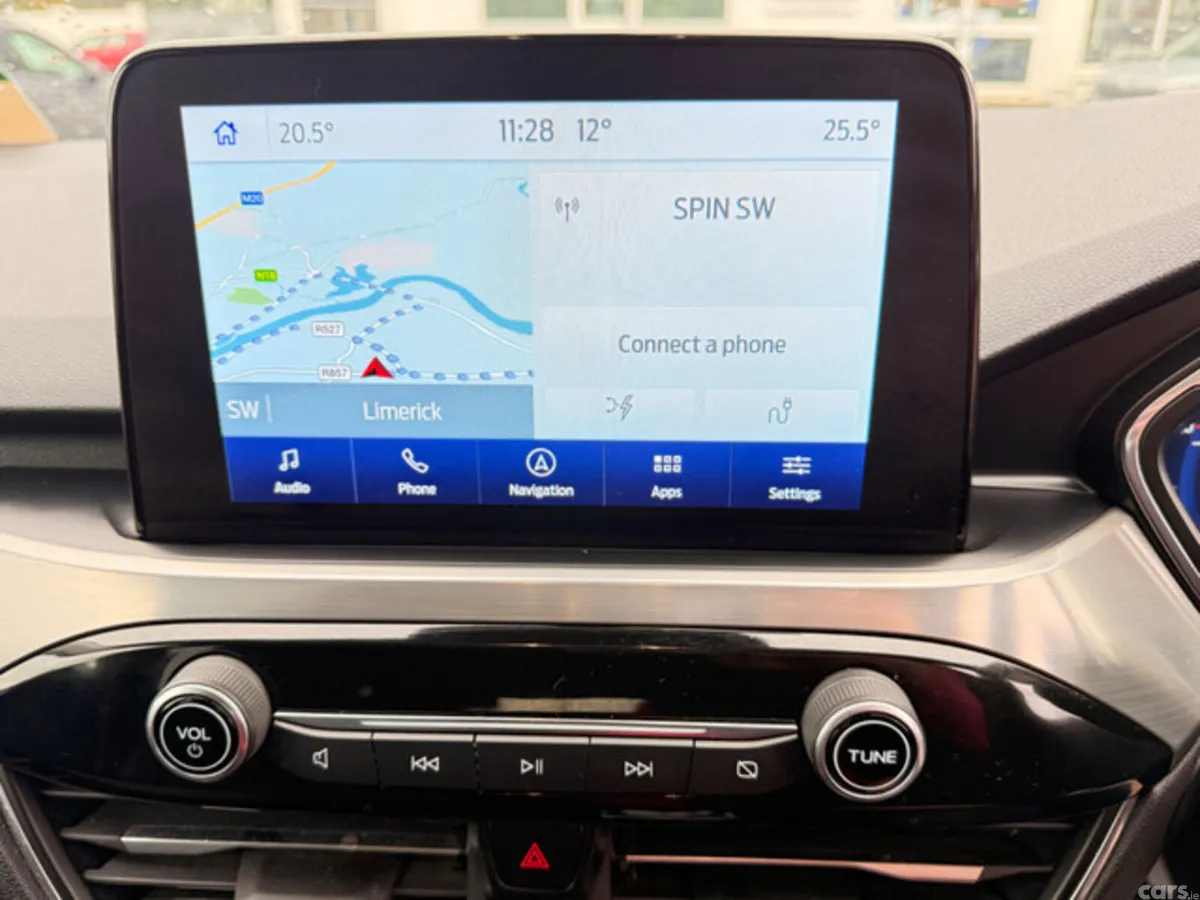 Ford Kuga MPV, Petrol Plug-in Hybrid, 2023, Grey