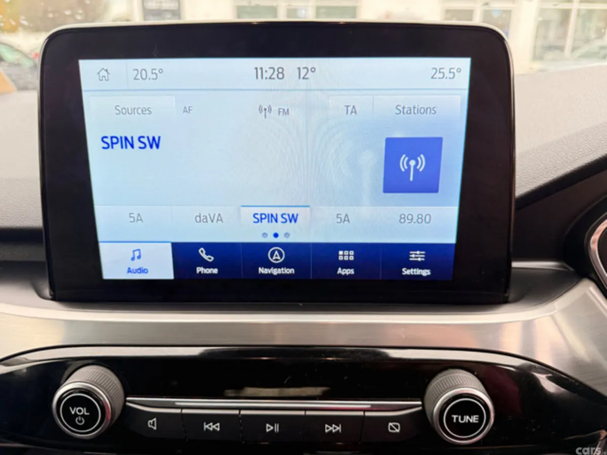 Ford Kuga MPV, Petrol Plug-in Hybrid, 2023, Grey