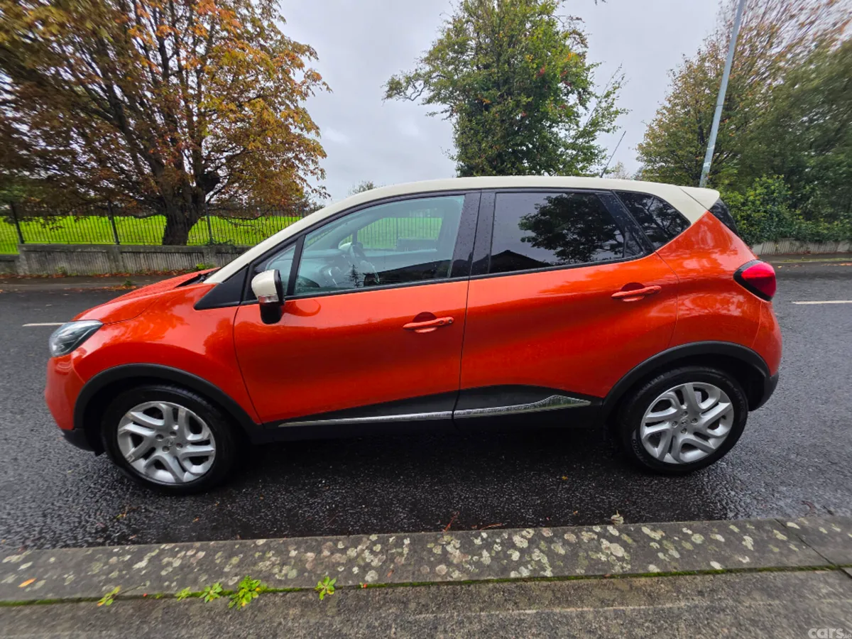 Renault Captur Hatchback, Diesel, 2014, Orange