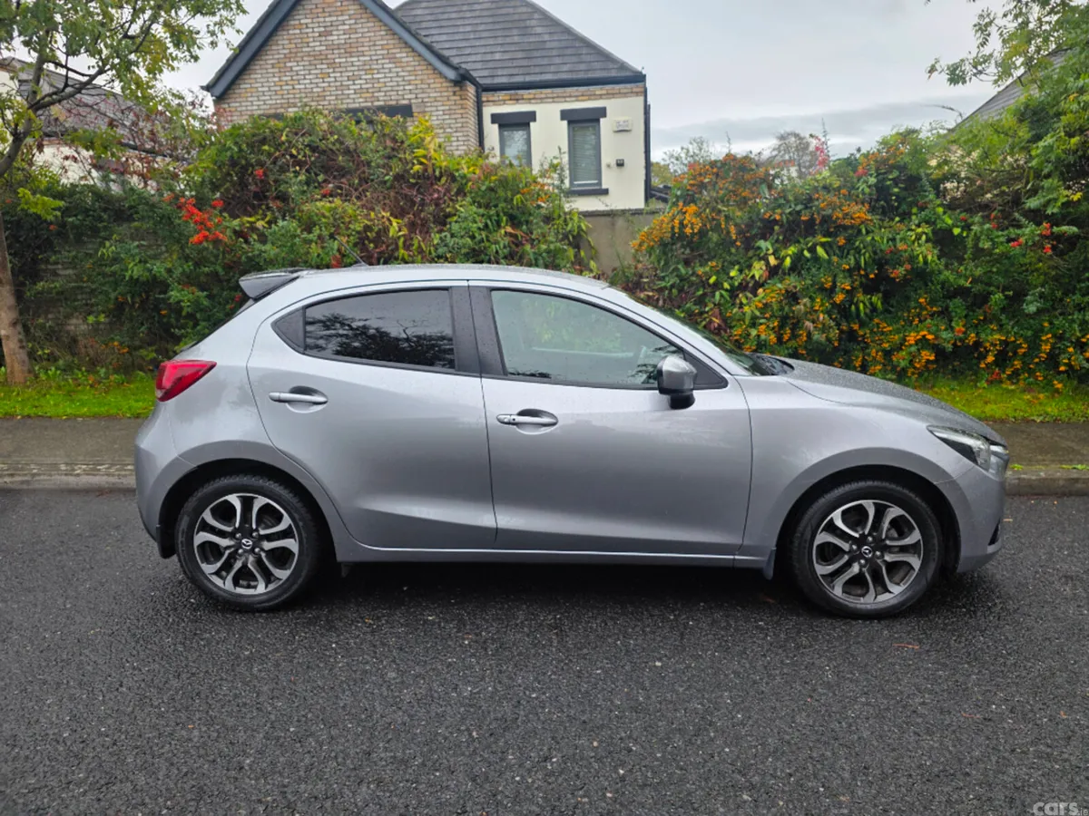 Mazda Demio Hatchback, Diesel, 2015, Silver