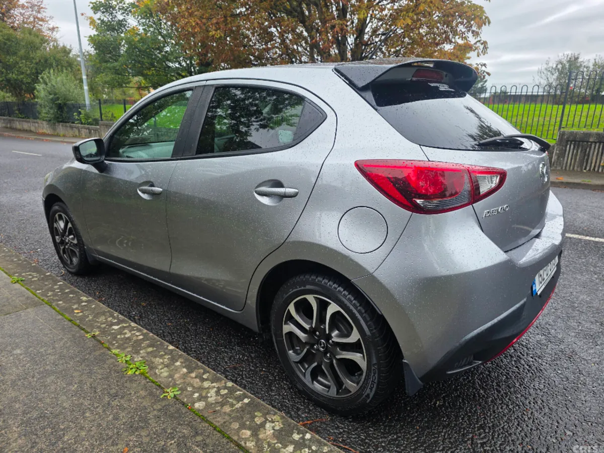 Mazda Mazda2 Hatchback, Diesel, 2015, Silver