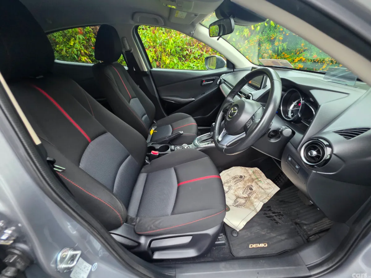 Mazda Mazda2 Hatchback, Diesel, 2015, Silver