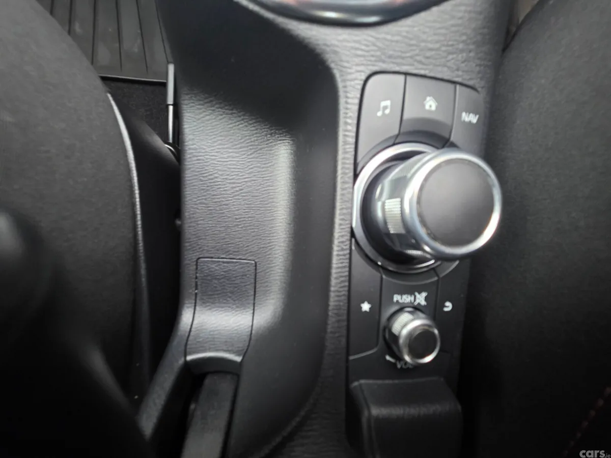Mazda Mazda2 Hatchback, Diesel, 2015, Silver