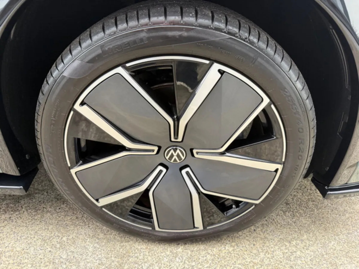 Volkswagen Tiguan SUV, Petrol Plug-in Hybrid, 2026, Green