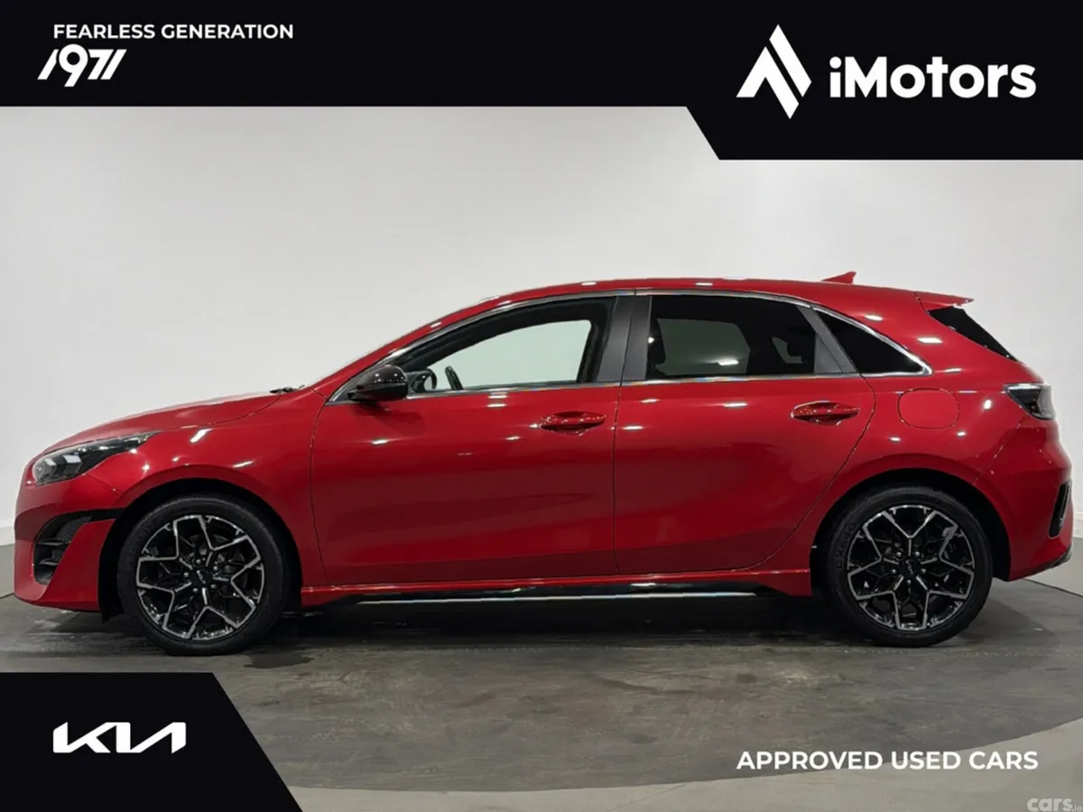 Kia Ceed Hatchback, Petrol, 2022, Red