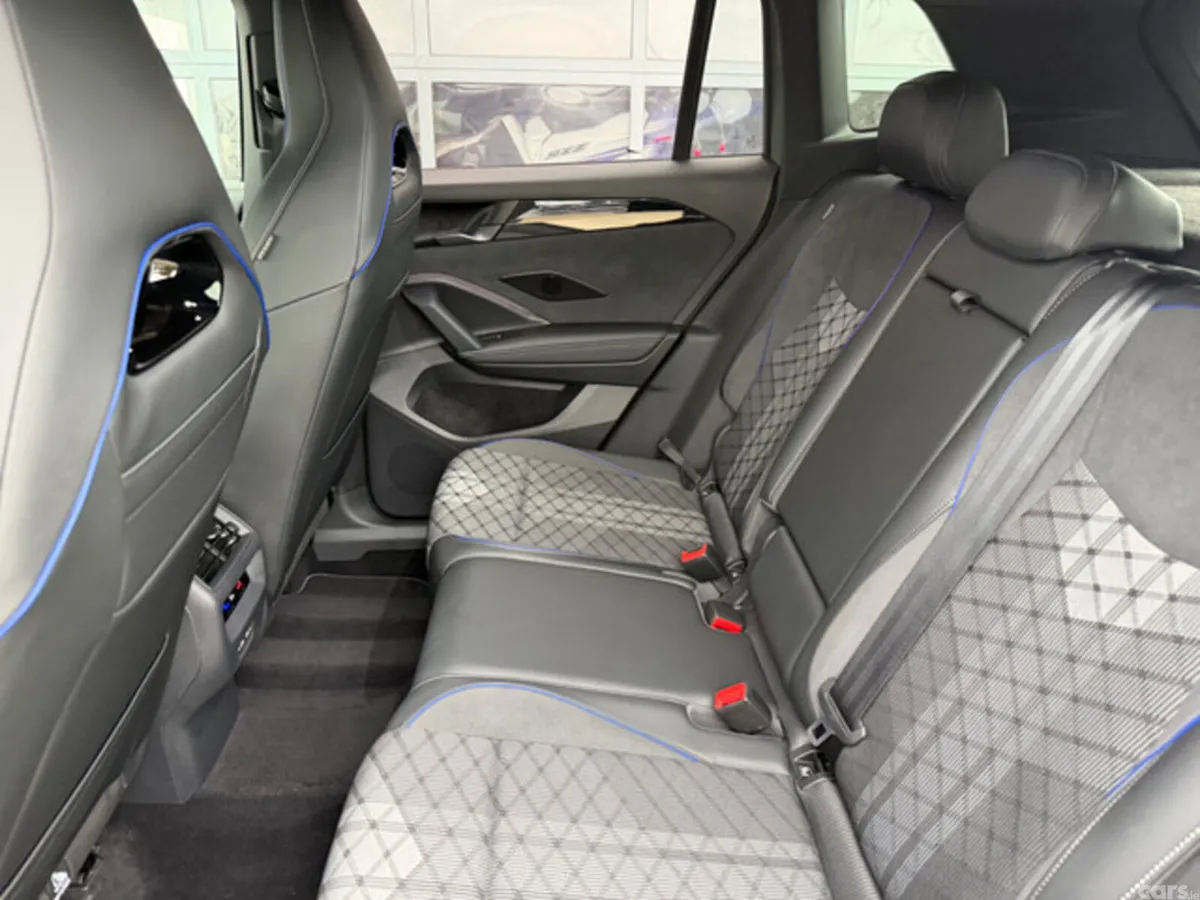 Volkswagen Tiguan SUV, Petrol Plug-in Hybrid, 2026, Green