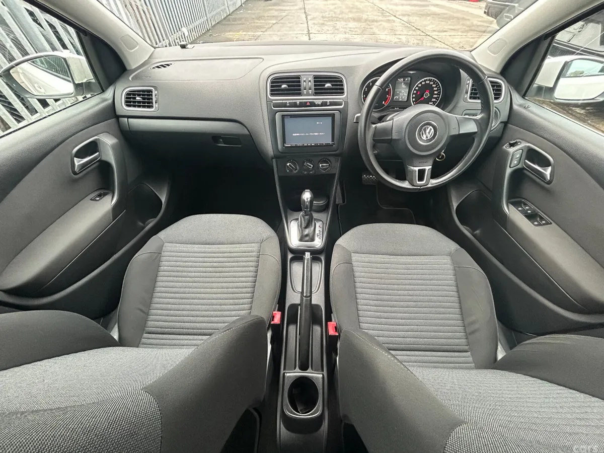 Volkswagen Polo Hatchback, Petrol, 2014, White