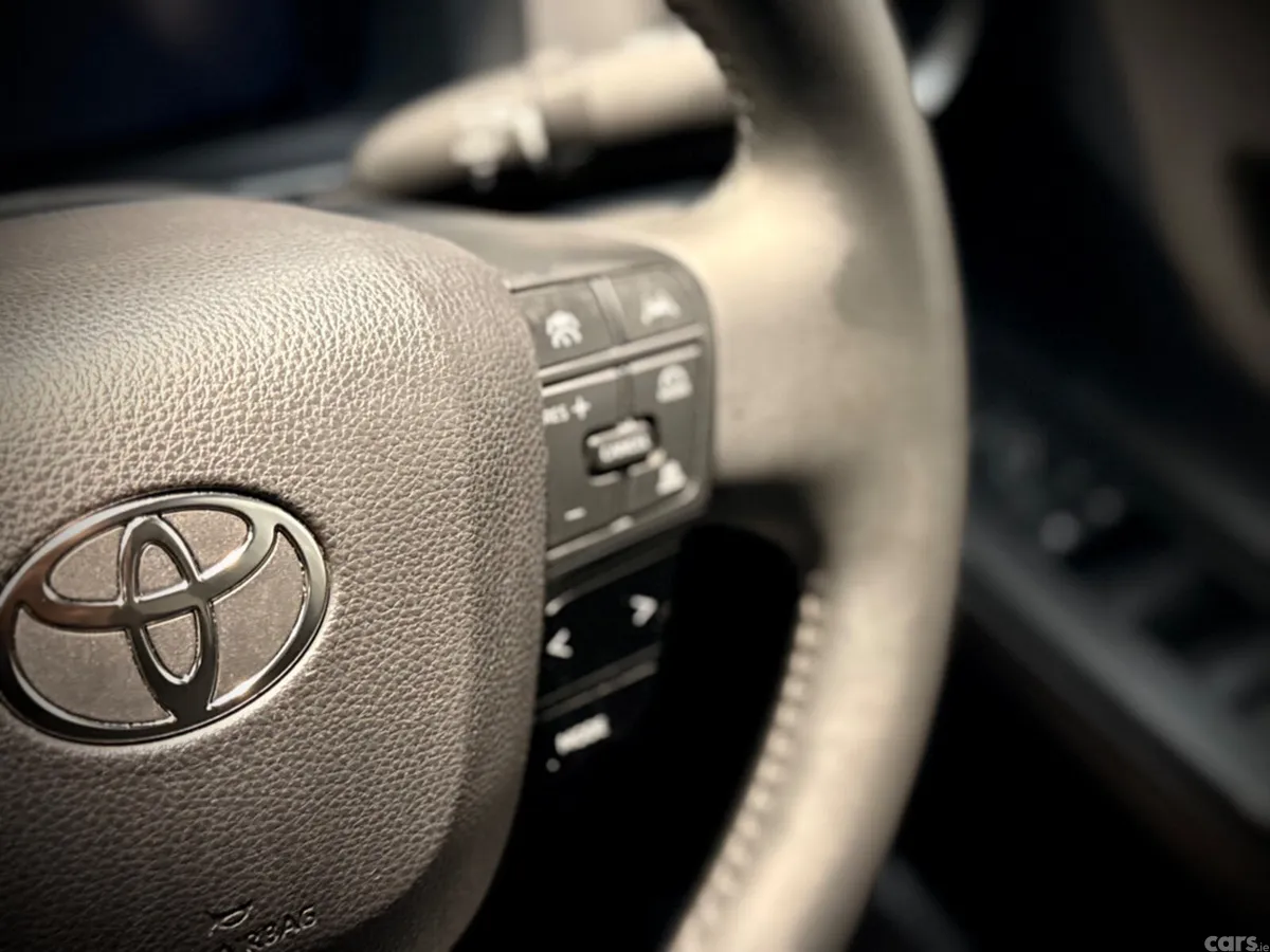 Toyota C-HR Hatchback, Petrol Hybrid, 2024, Grey
