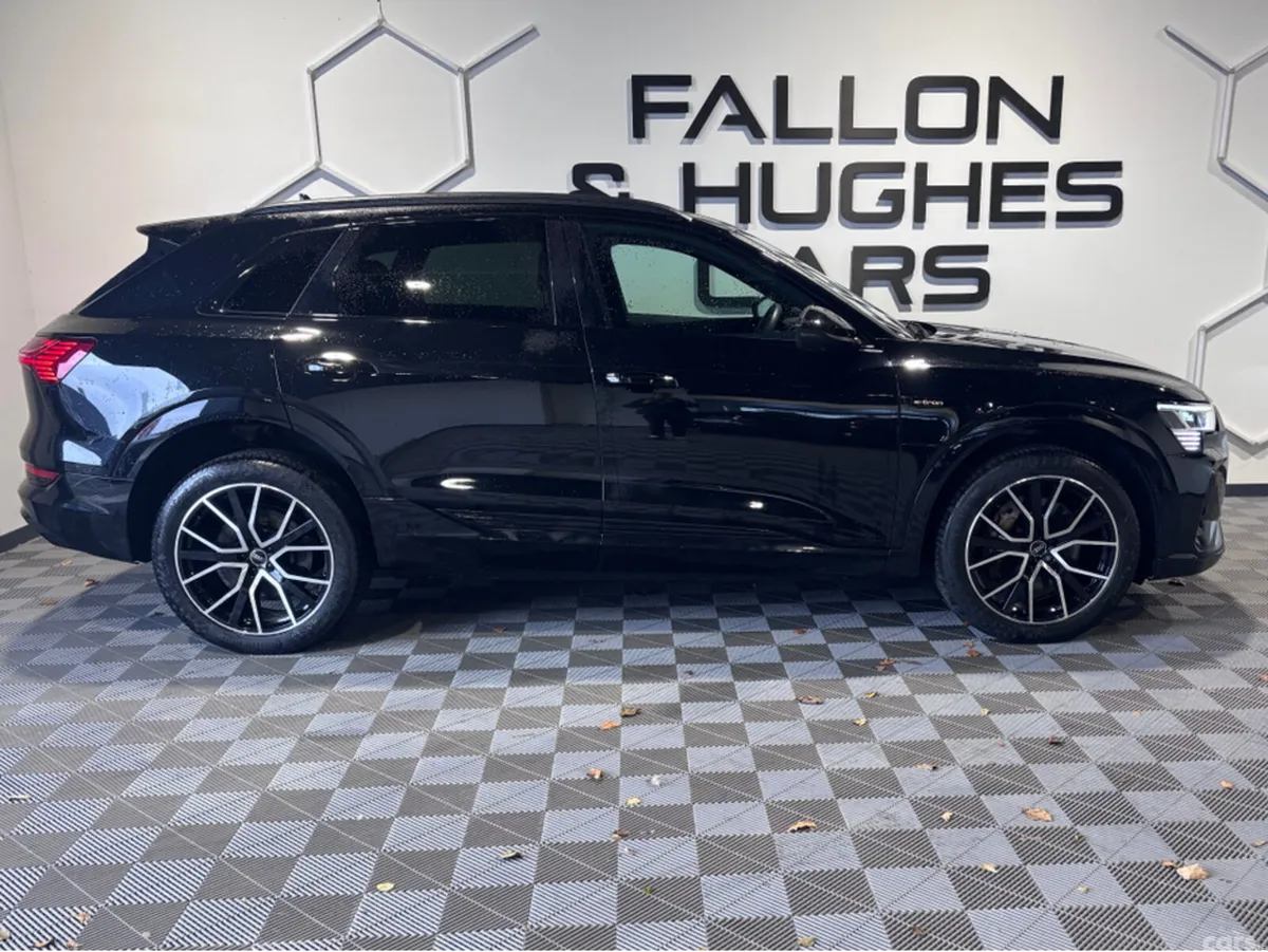 Audi e-tron SUV, Electric, 2021, Black