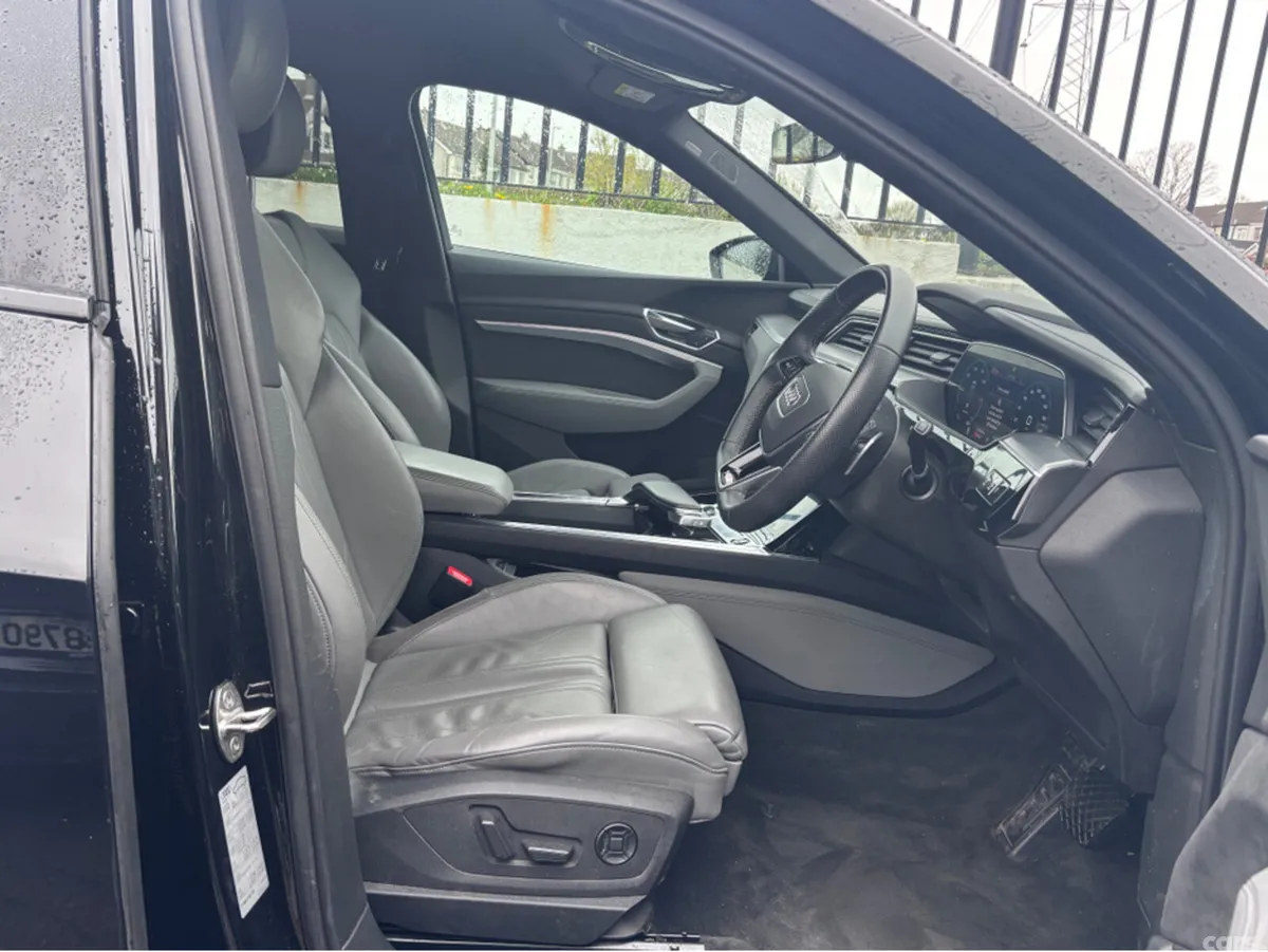 Audi e-tron SUV, Electric, 2021, Black