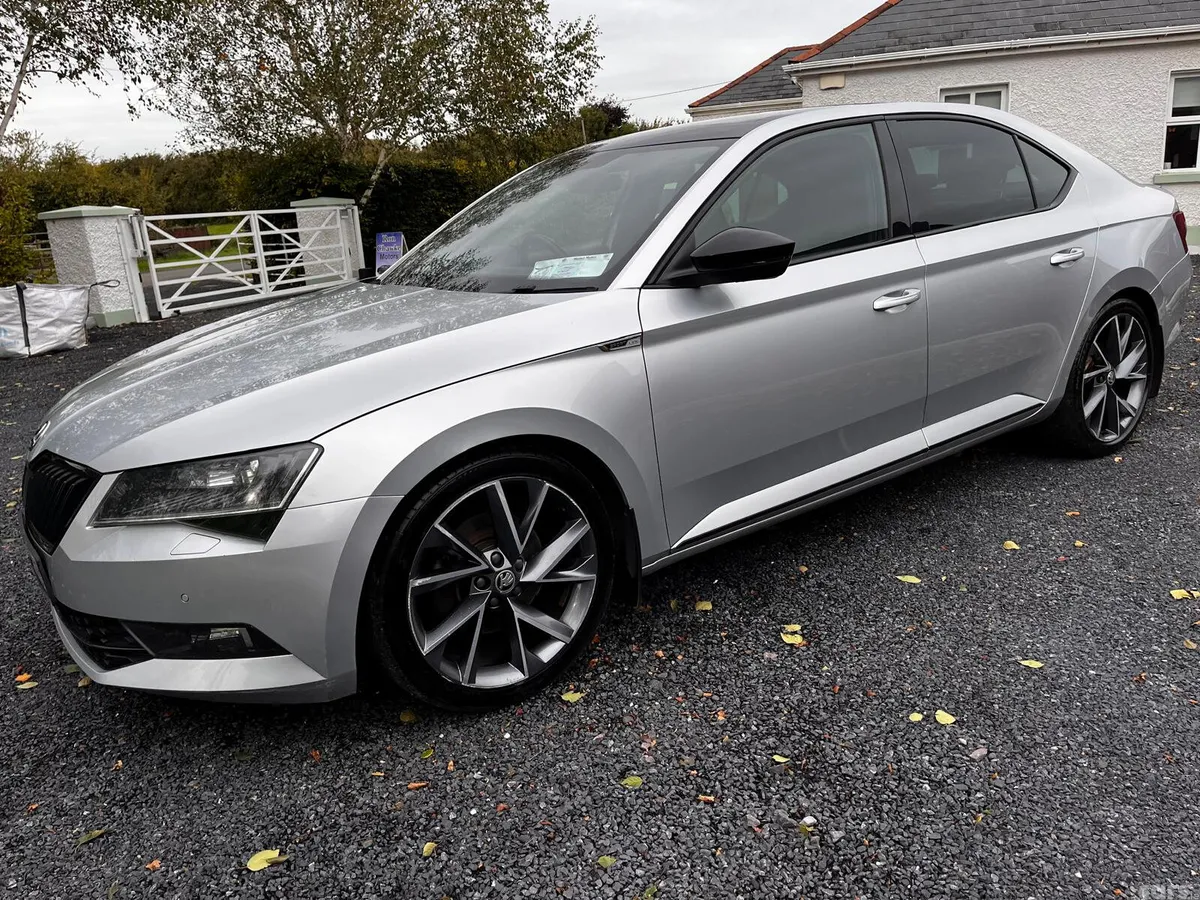 Skoda Superb Saloon, Diesel, 2019, Grey