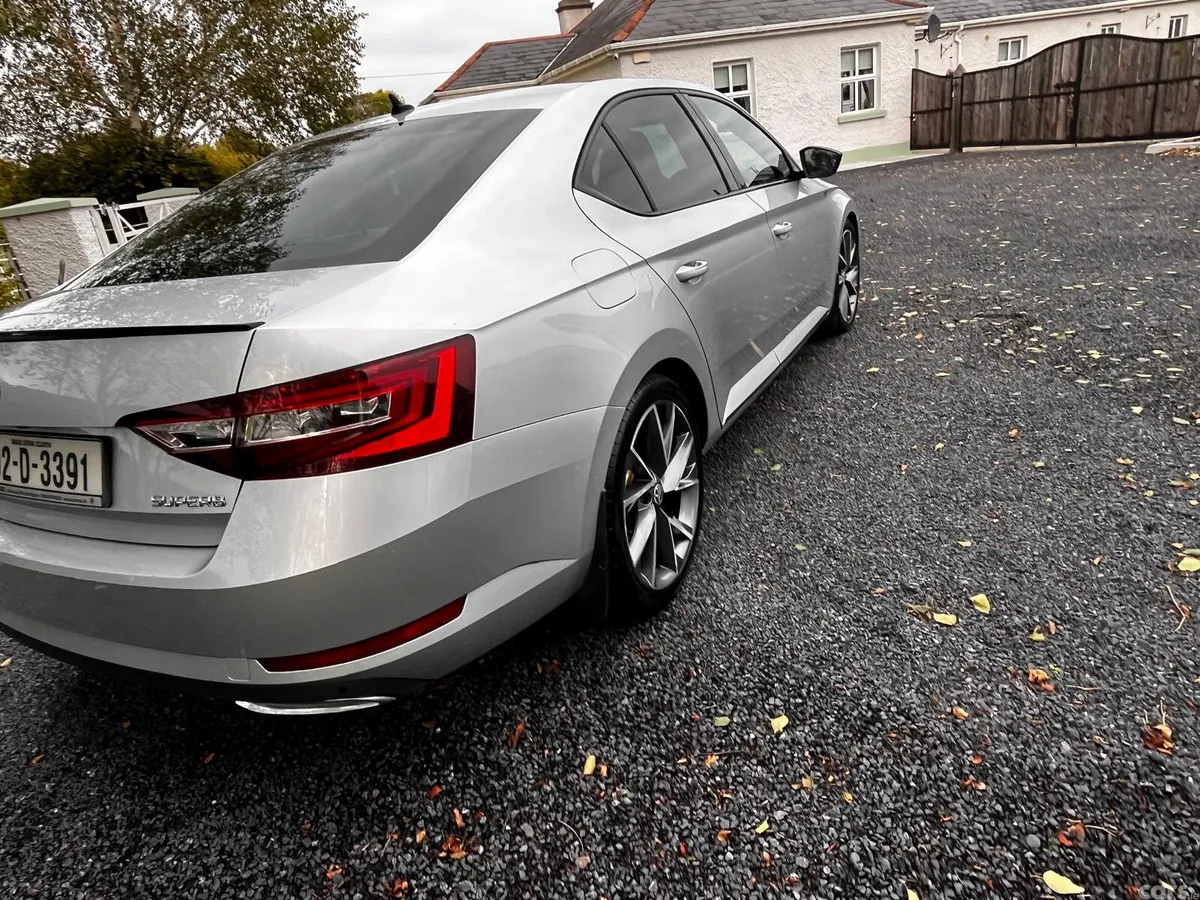 Skoda Superb Saloon, Diesel, 2019, Grey