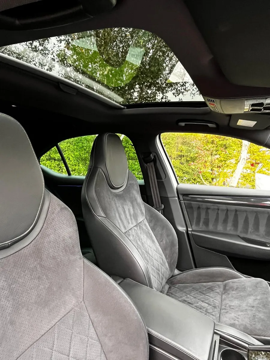 Skoda Superb Saloon, Diesel, 2019, Grey