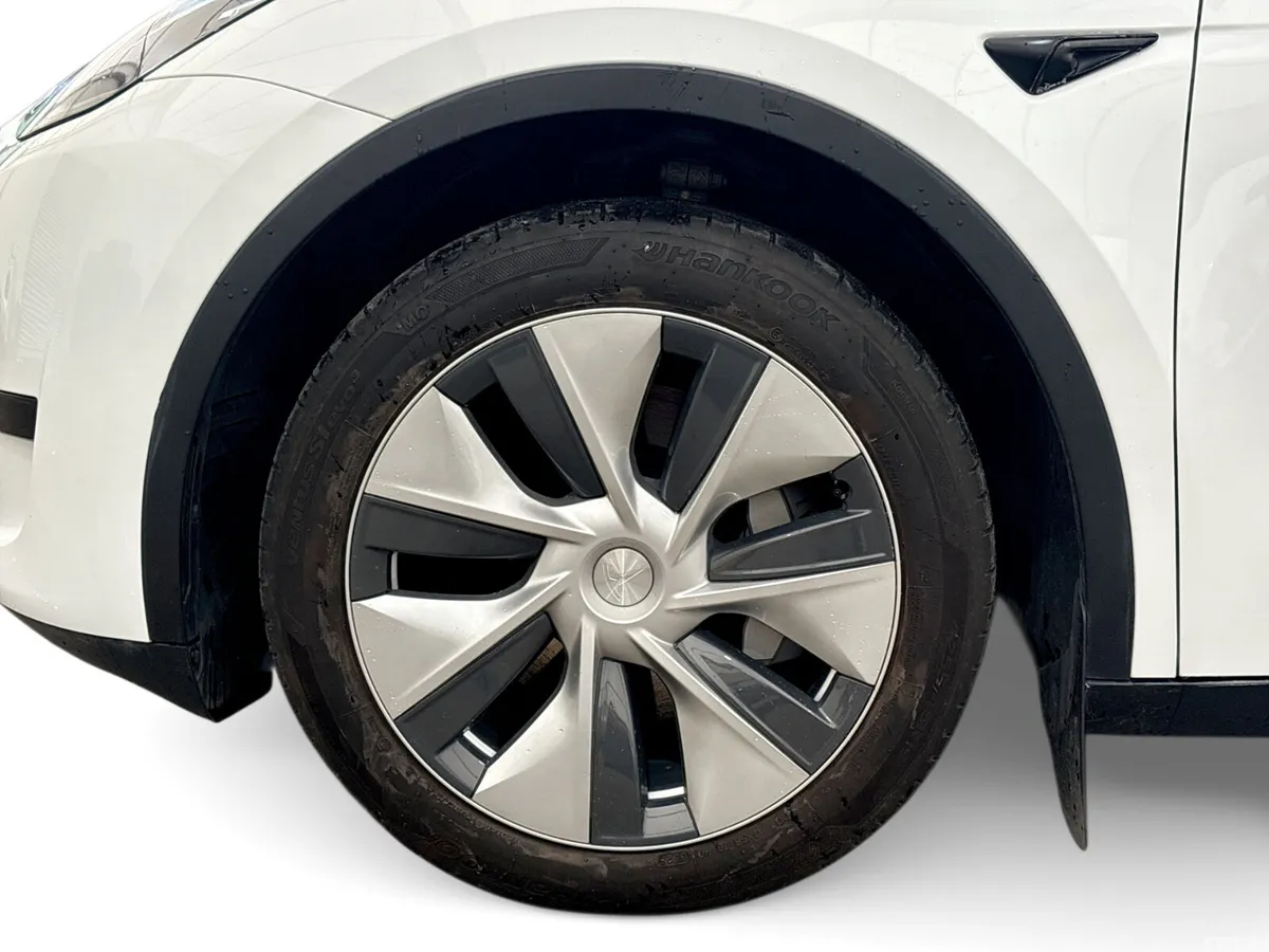 Tesla Model Y MPV, Electric, 2023, White