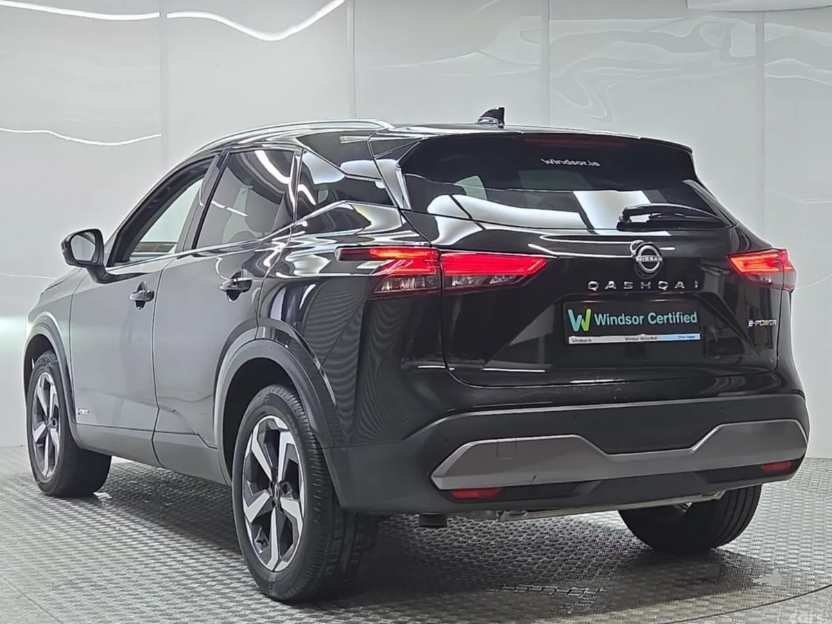 Nissan Qashqai MPV, Petrol Hybrid, 2023, Black