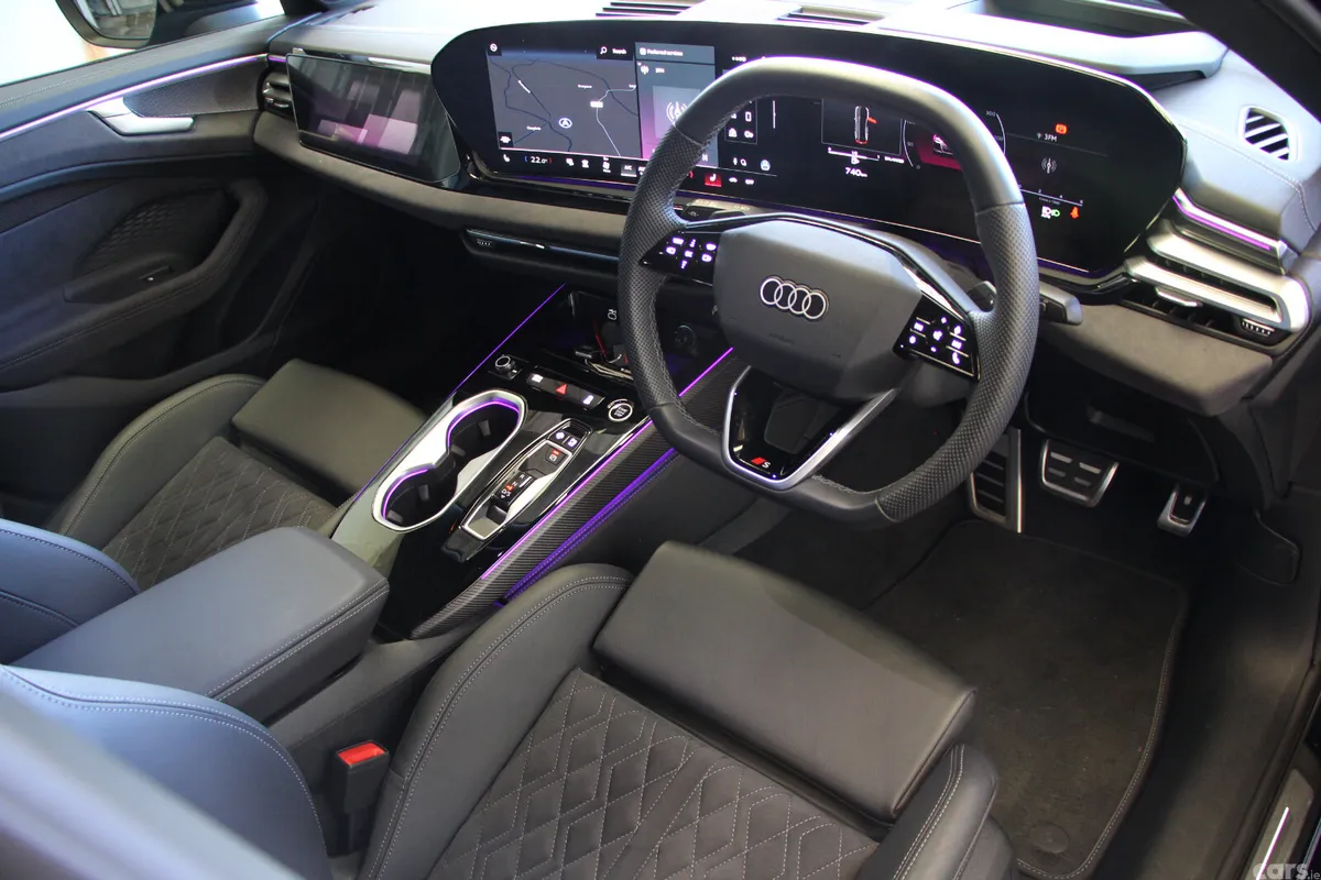 Audi A6 Saloon, Diesel Hybrid, 2026, Green