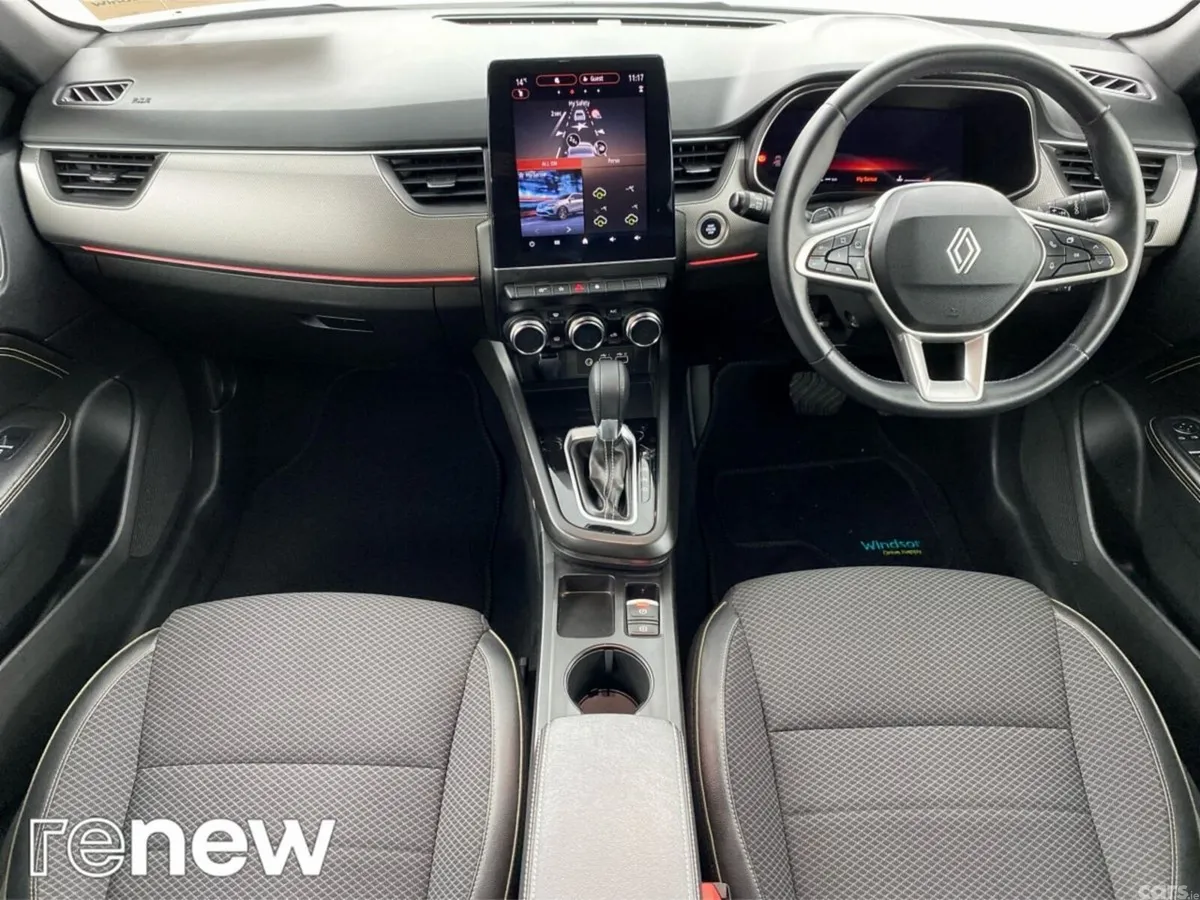 Renault Arkana Hatchback, Petrol Hybrid, 2025, White