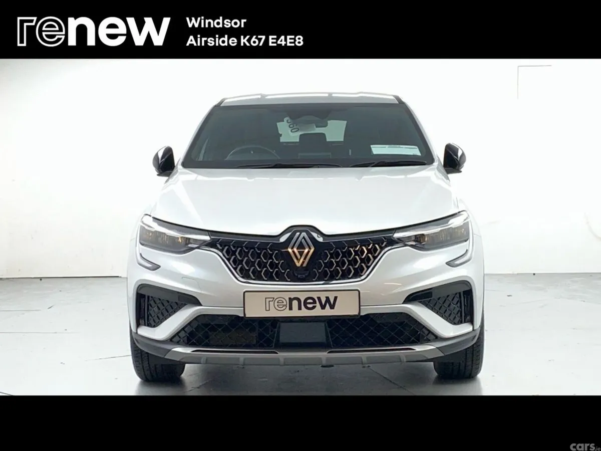 Renault Arkana Hatchback, Petrol Hybrid, 2025, White