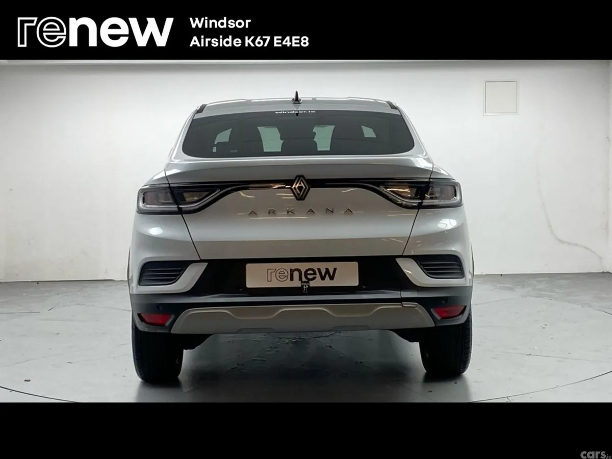 Renault Arkana Hatchback, Petrol Hybrid, 2025, White