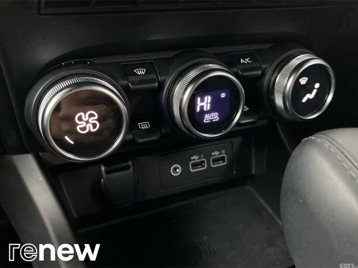 Renault Arkana Hatchback, Petrol, 2025, Blue