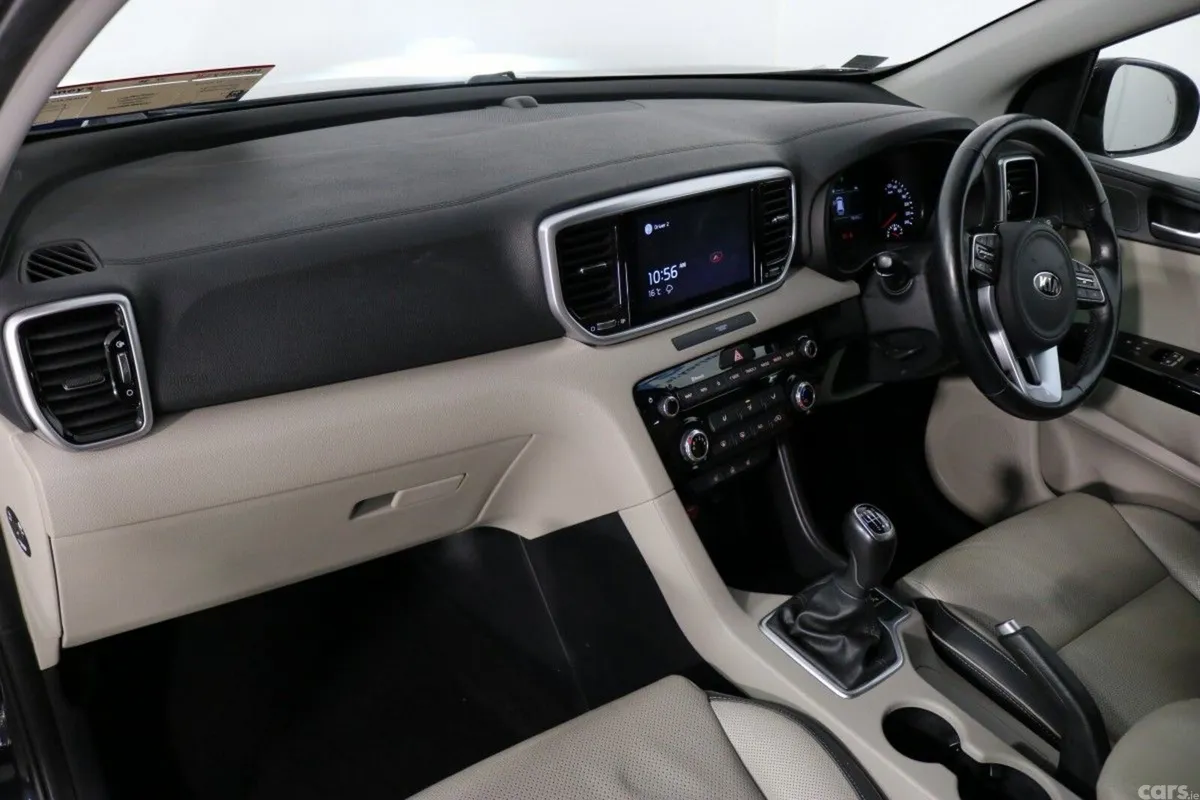 Kia Sportage SUV, Diesel Hybrid, 2021, Black