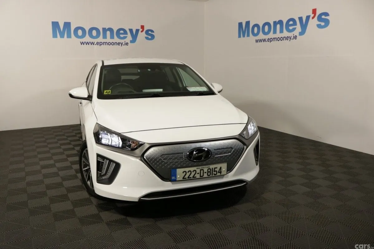 Hyundai IONIQ Hatchback, Electric, 2022, White