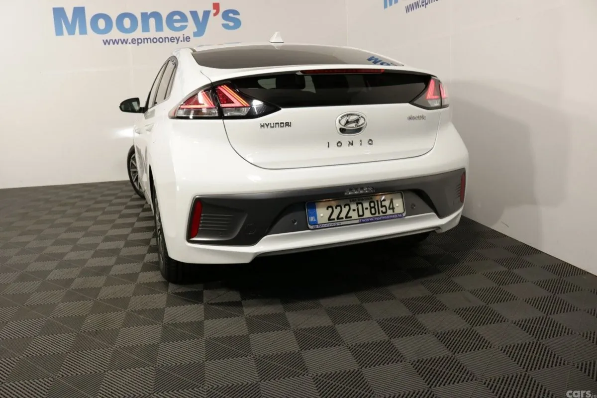Hyundai IONIQ Hatchback, Electric, 2022, White