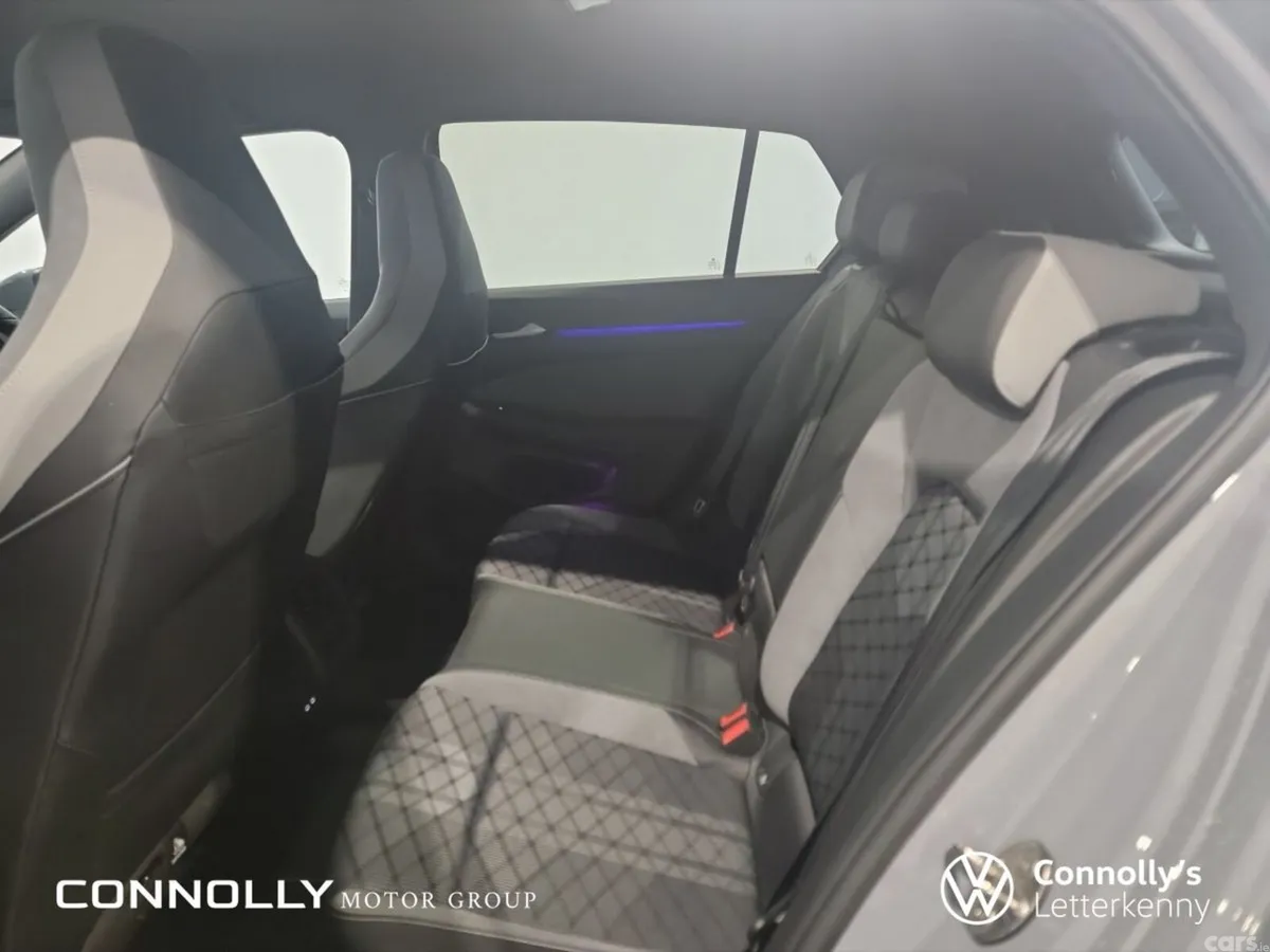 Volkswagen Golf Estate, Petrol, 2024, Grey
