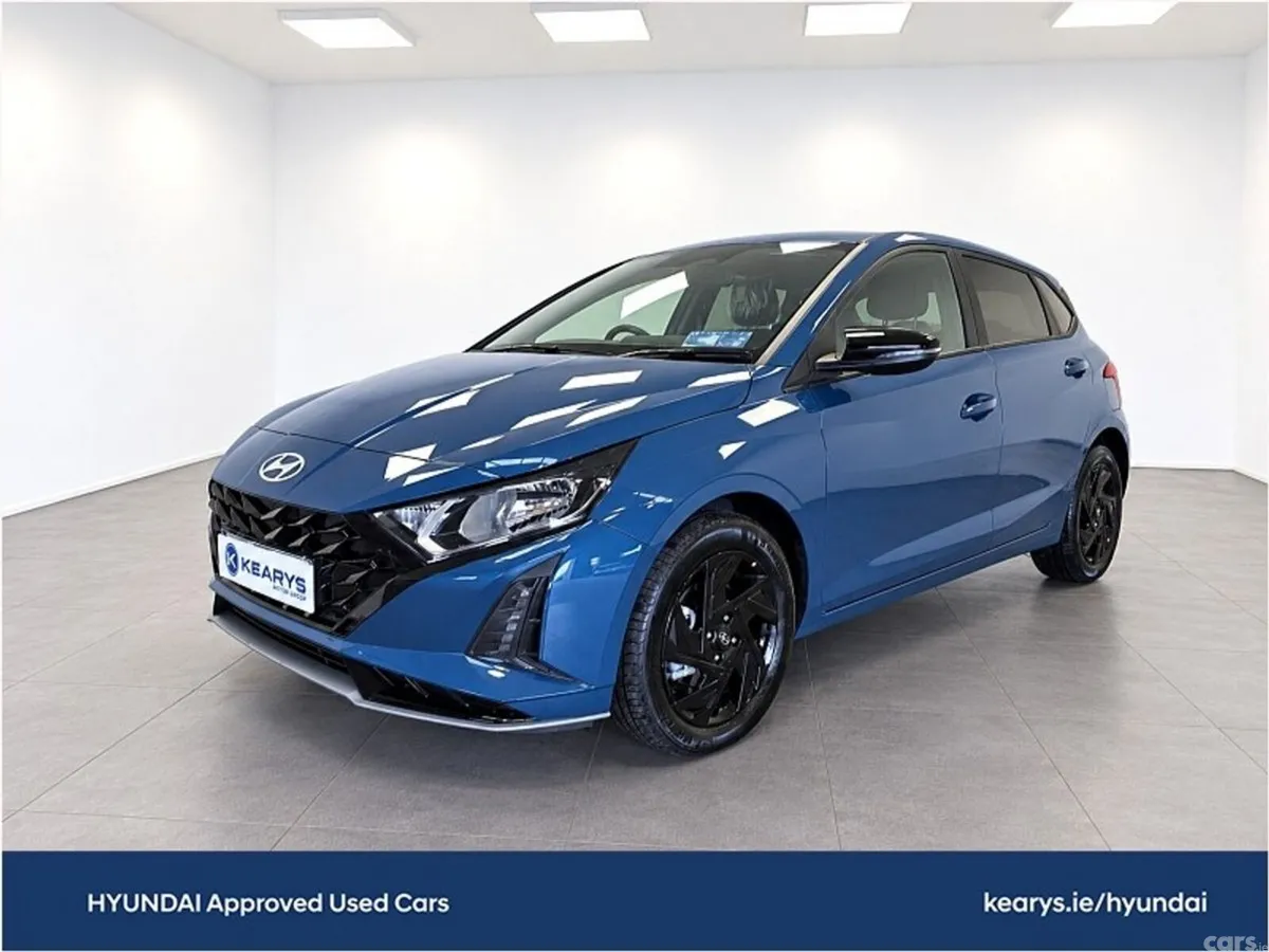 Hyundai i20 Hatchback, Petrol, 2027, Blue