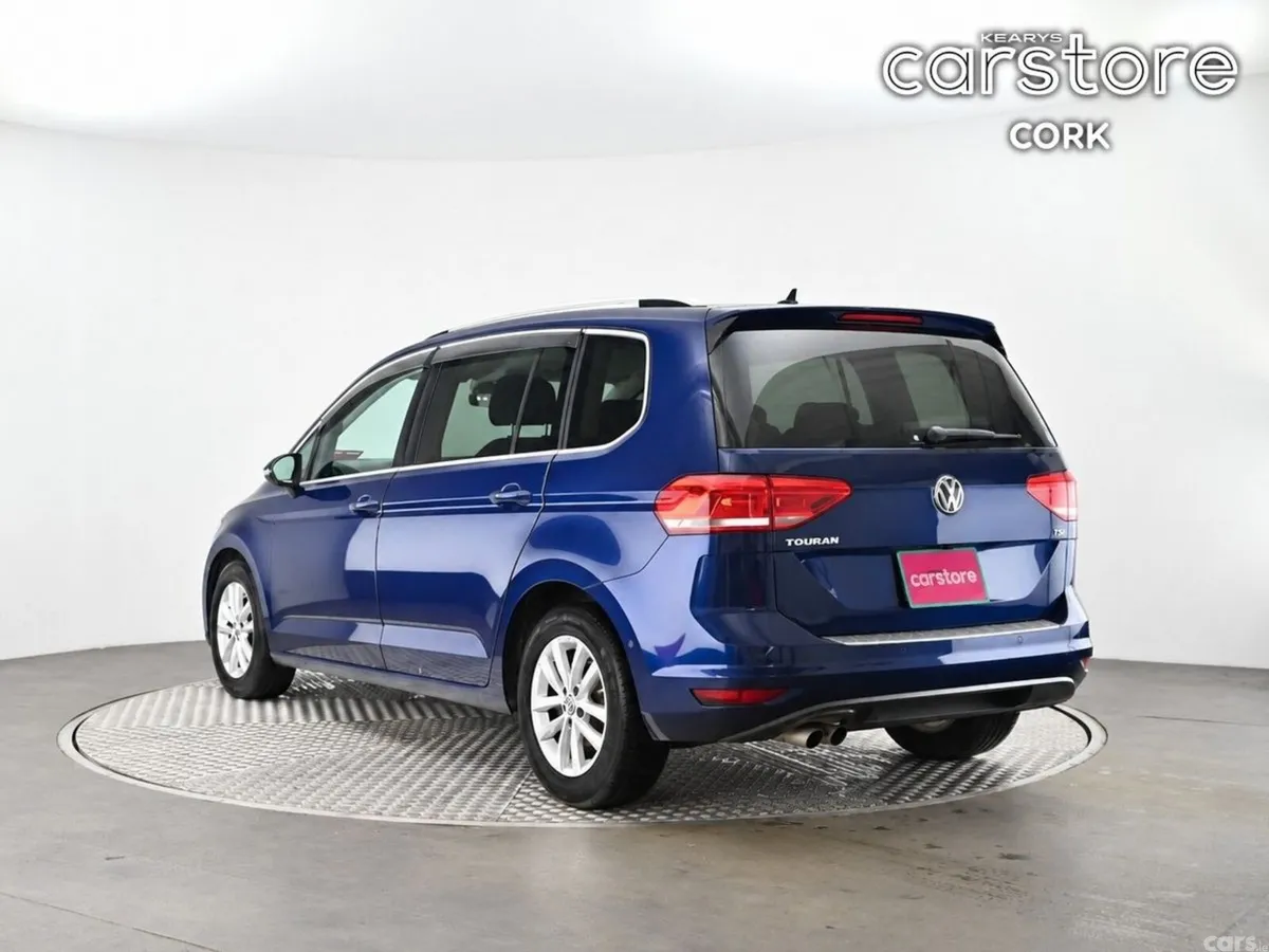 Volkswagen Touran MPV, Petrol, 2018, Blue
