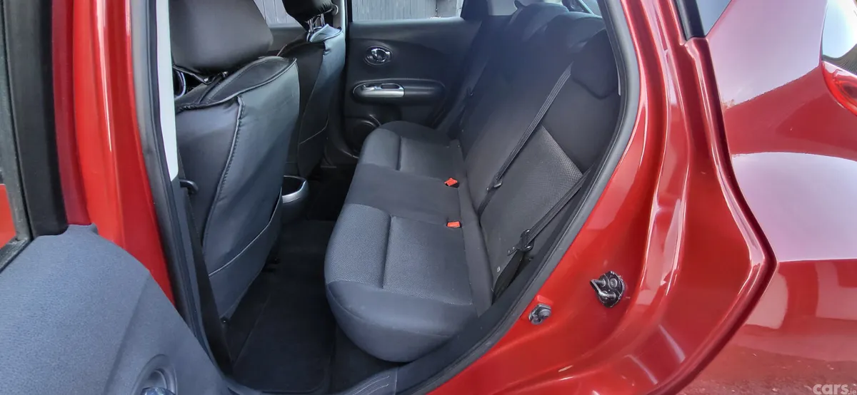 Nissan Juke SUV, Petrol, 2011, Red