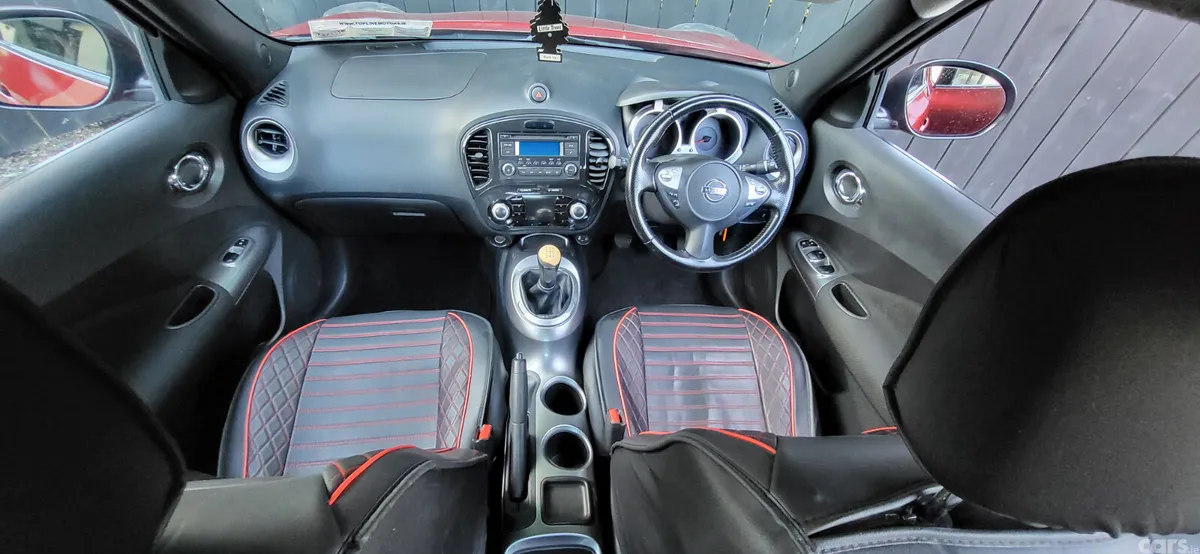 Nissan Juke SUV, Petrol, 2011, Red