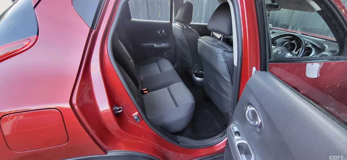 Nissan Juke SUV, Petrol, 2011, Red