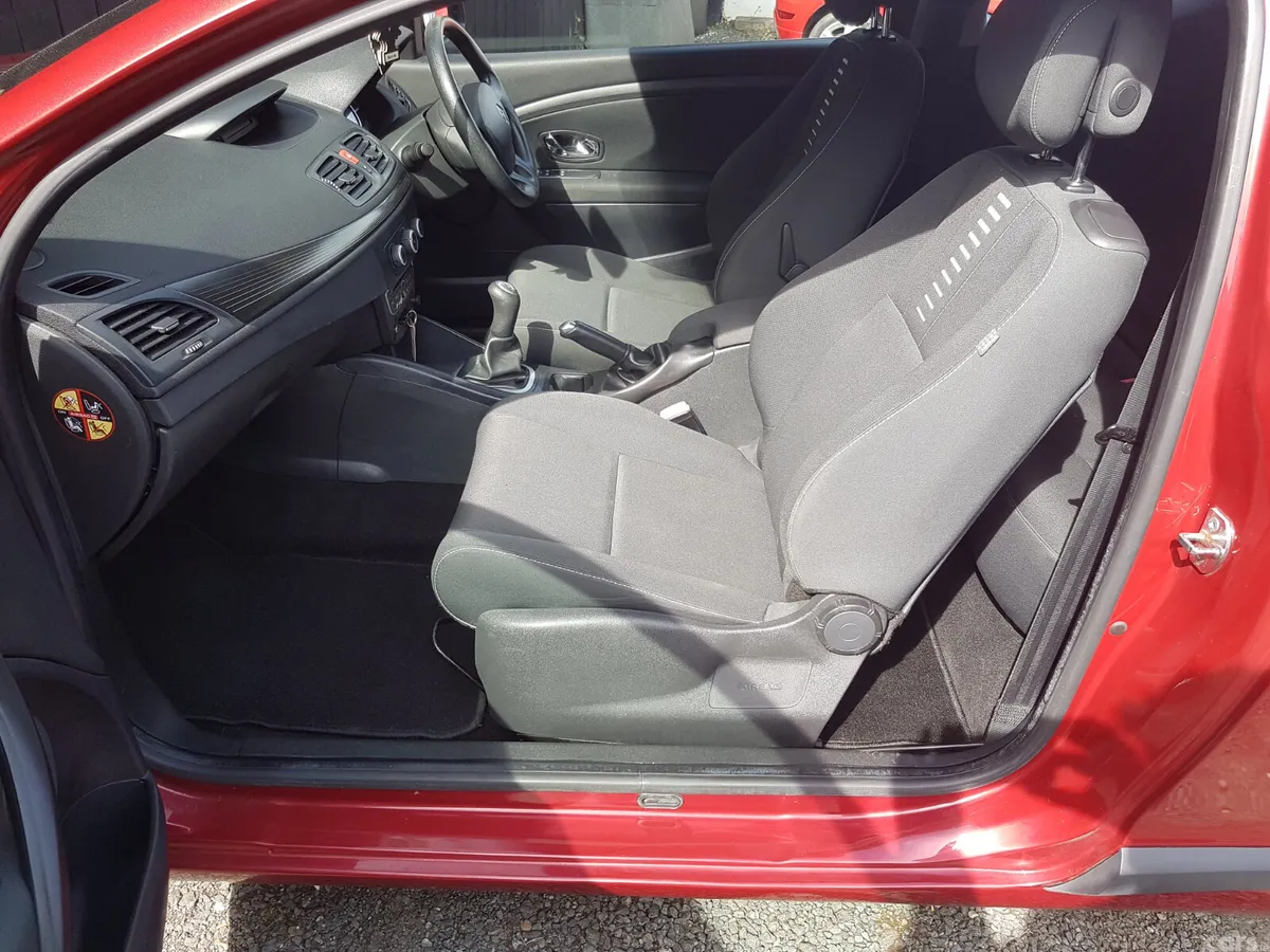 Renault Megane Coupe, Diesel, 2012, Red