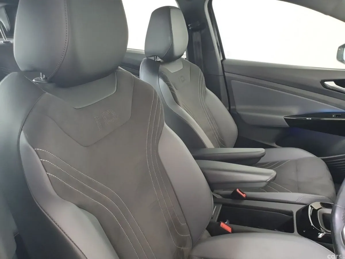 Volkswagen ID.4 Estate, Electric, 2023, Black