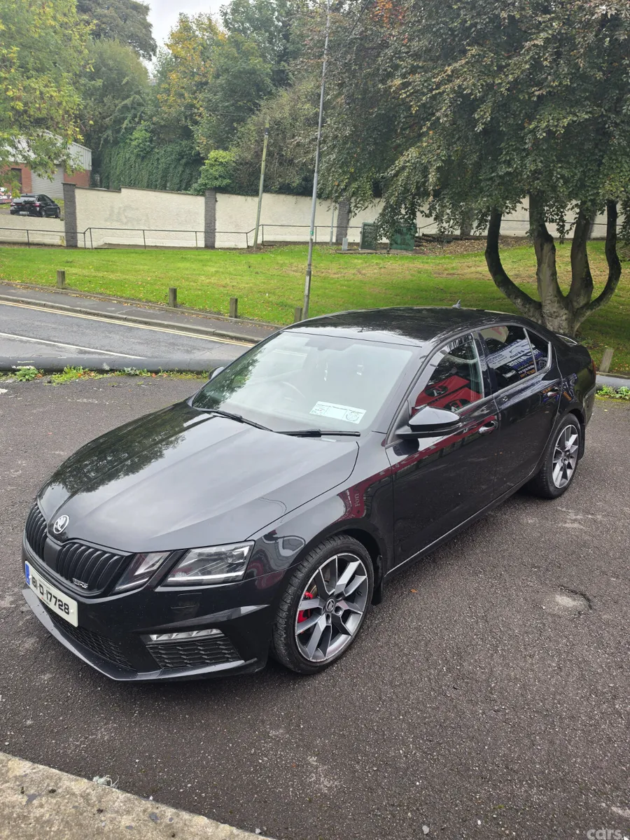 Skoda Octavia Saloon, Diesel, 2018, Black
