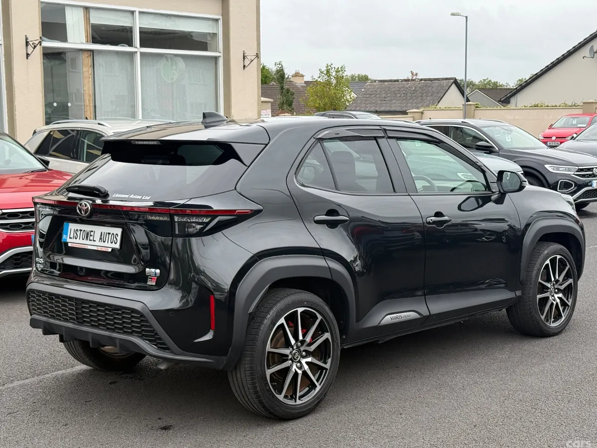 Toyota Yaris Cross SUV, Petrol Hybrid, 2023, Black