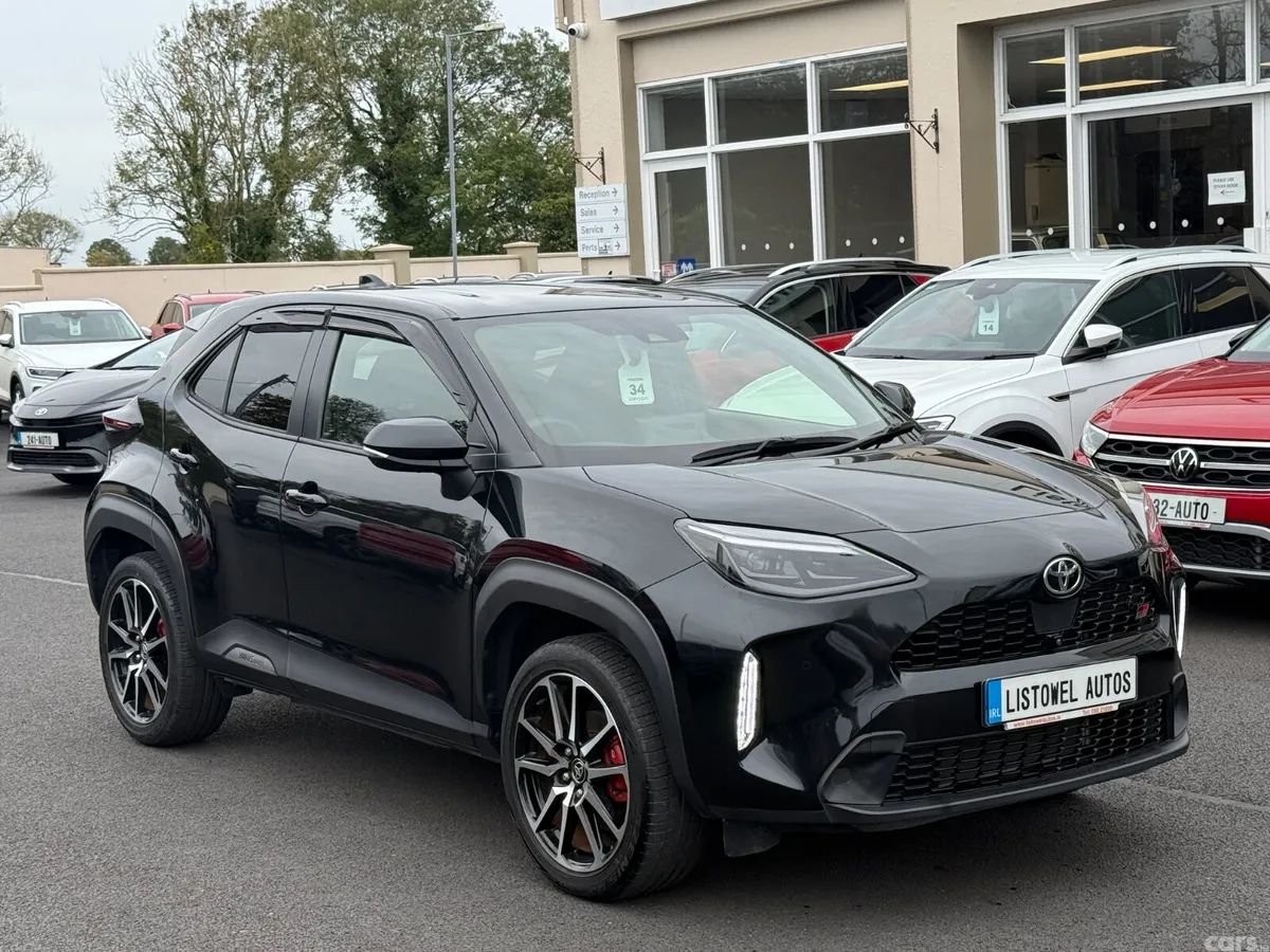Toyota Yaris Cross SUV, Petrol Hybrid, 2023, Black