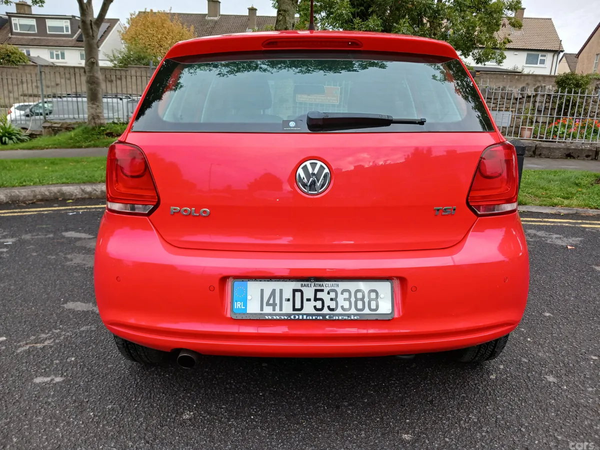 Volkswagen Polo Hatchback, Petrol, 2014, Red