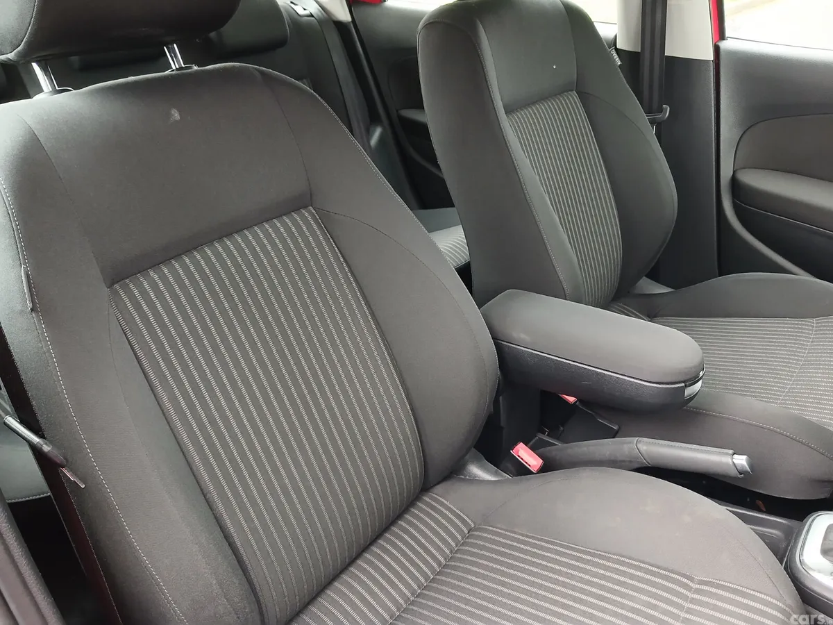 Volkswagen Polo Hatchback, Petrol, 2014, Red