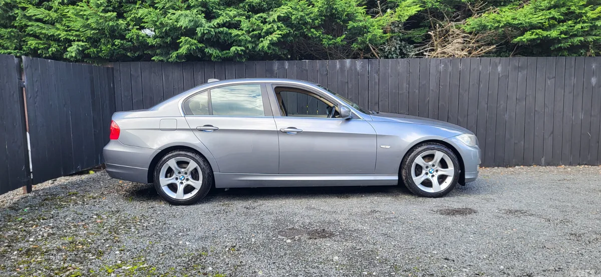 BMW 3-Series Saloon, Diesel, 2012, Grey