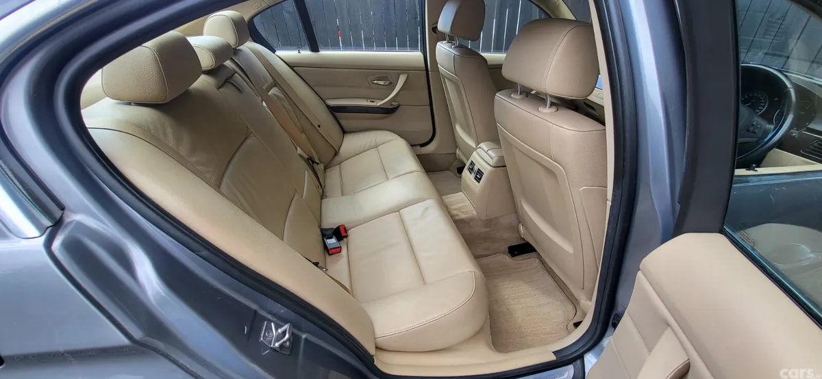 BMW 3-Series Saloon, Diesel, 2012, Grey