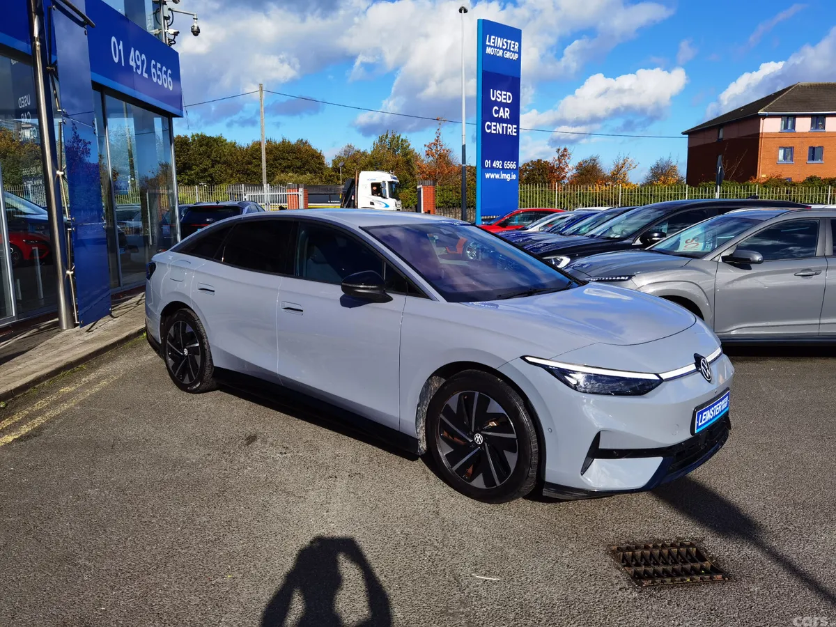 Volkswagen ID.7 Hatchback, Electric, 2024, Grey