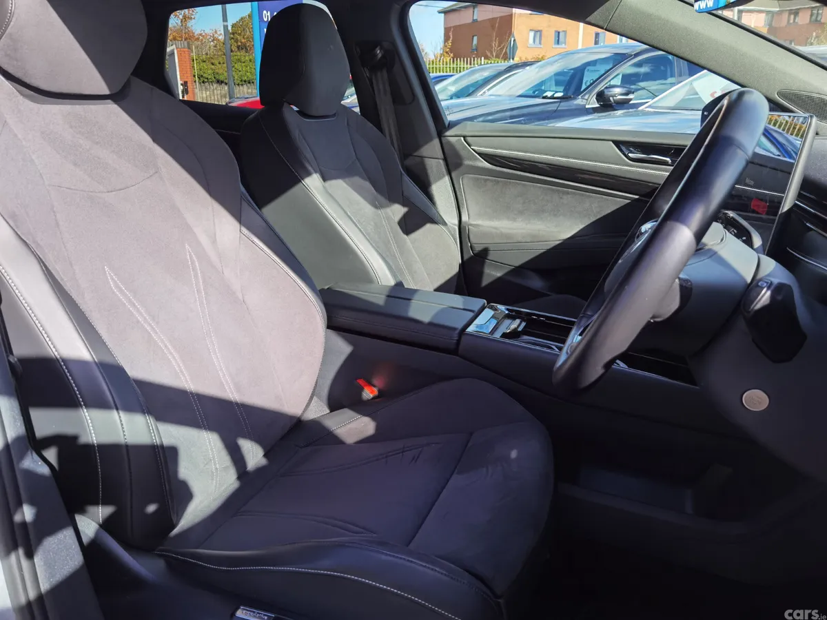 Volkswagen ID.7 Hatchback, Electric, 2024, Grey