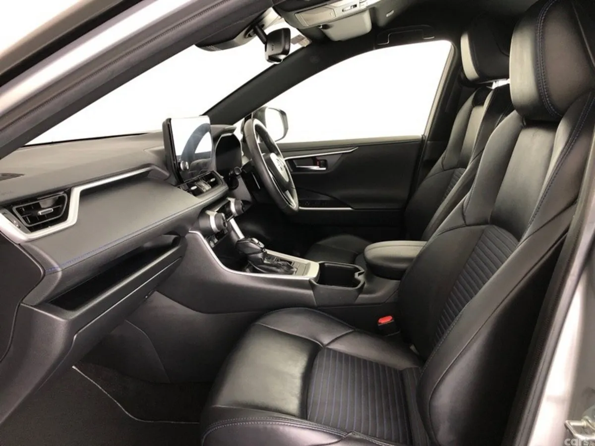 Toyota RAV4 SUV, Petrol Hybrid, 2023, Silver