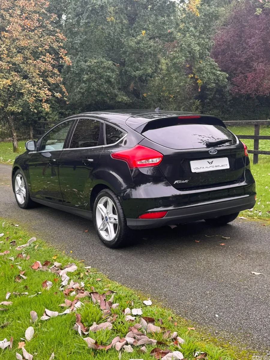 Ford Focus Hatchback, Diesel, 2016, Black