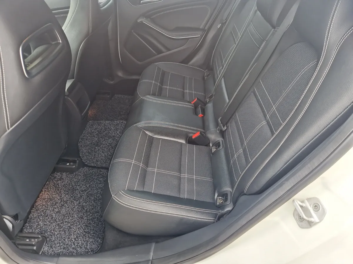 Mercedes-Benz A-Class Hatchback, Petrol, 2014, White